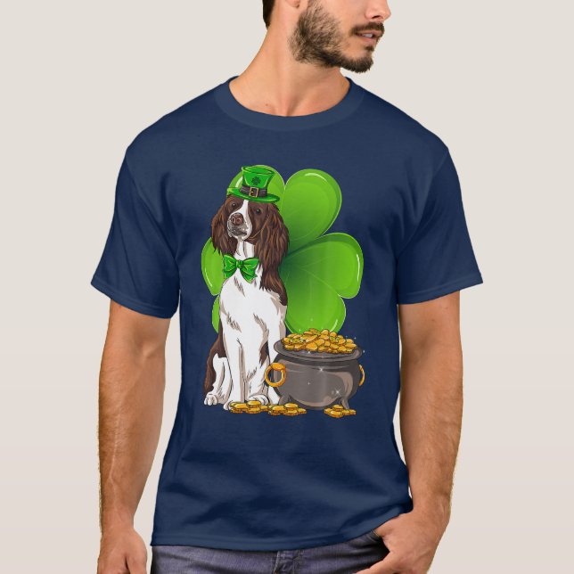 St patrick's day English Springer Spain Shamrock T Shirt (Framsida)