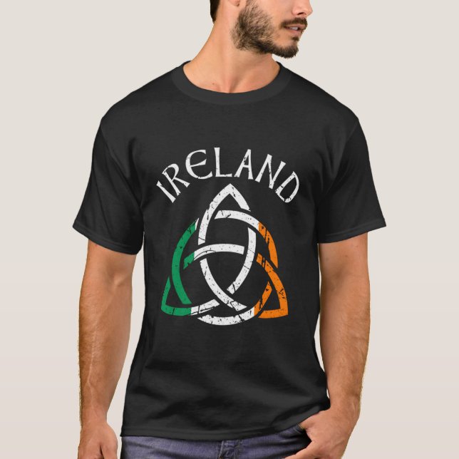 St patricks day för Celtic Knot Ireland T Shirt (Framsida)