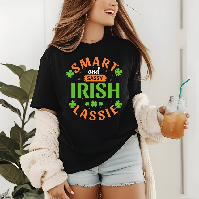 St patricks day Funny Irish Lassie Grönt Shamrocks T Shirt (Skapare uppladdad)
