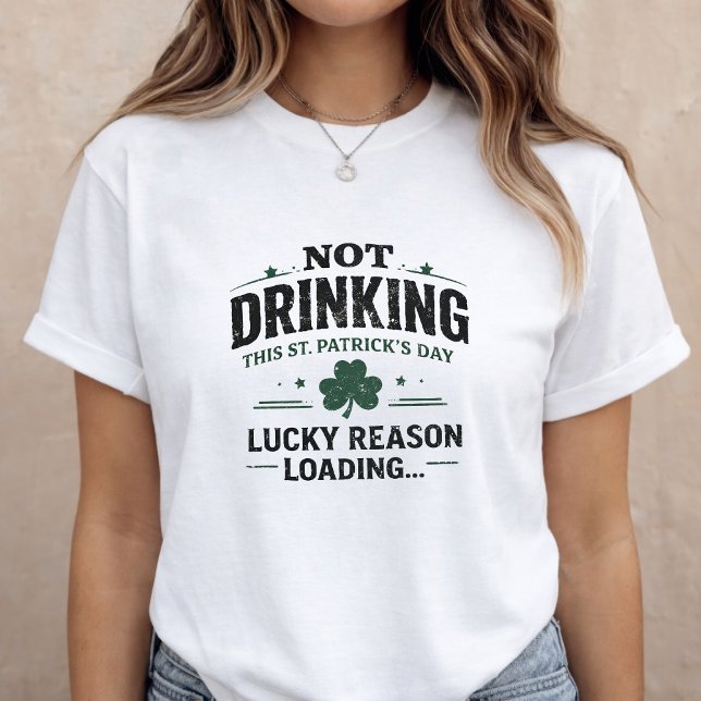 St. Patrick's Day graviditetsannonsering T Shirt (St. Patrick’s Day Pregnancy Announcement T-Shirt)