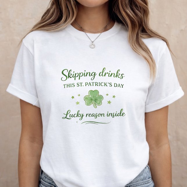 St. Patrick's Day graviditetsannonsering T Shirt (Skapare uppladdad)