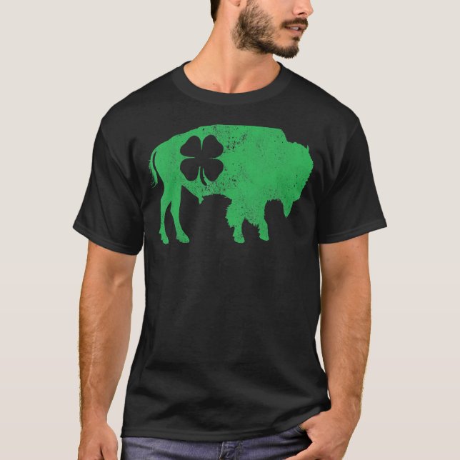 St Patrick's Day Green Shamrock Buffalo Bison Iris T Shirt (Framsida)