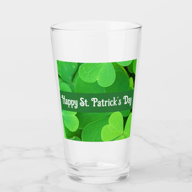 St. Patrick's Day Green Shamrocks and Clovers      Glaskopp (Framsida)