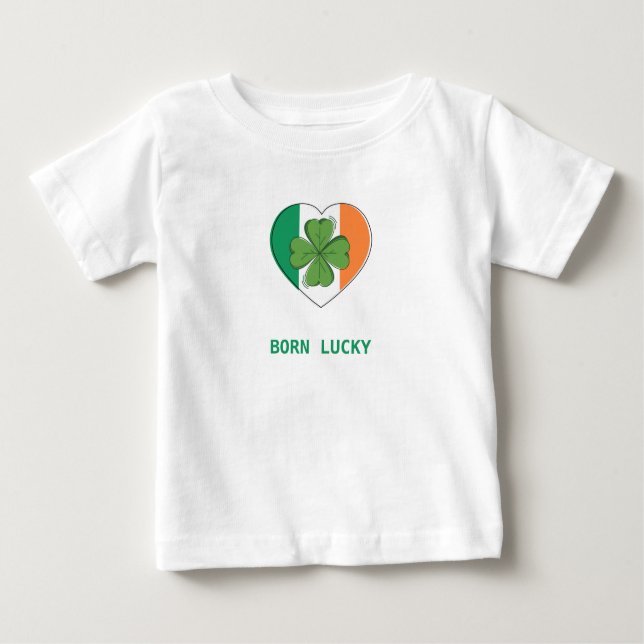 St patricks day Grönt Fyrklöver Born Lucky  T Shirt (Framsida)