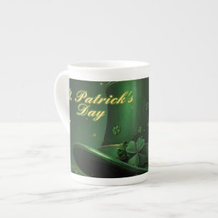 St. Patrick's Day-hatt och Shamrock-design Benporslin Mugg