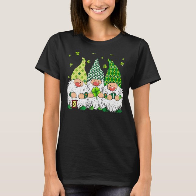 St Patricks Day Irish Gnomes Leprechauns Funky St  T Shirt (Framsida)