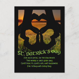 St. Patricks Day irländskt handhjärta shamrock pos Vykort