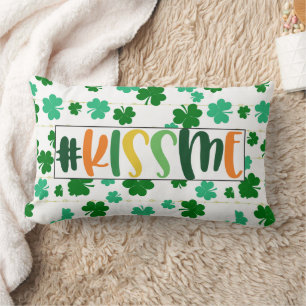St. Patricks Day Kiss Me Cute Grönt Klöver Lumbarkudde