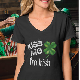 St. Patrick's Day Kiss Me. Jag är Irish Black Sham T Shirt