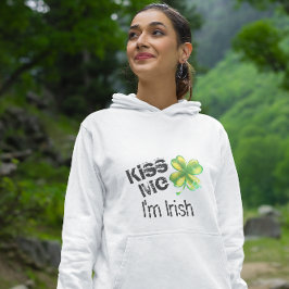 St. Patrick's Day Kiss Me. Jag är Irish Grönt Klöv T Shirt