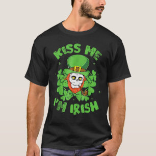 St patrick's day Kiss Me Jag är Irish Sugar Skull T Shirt