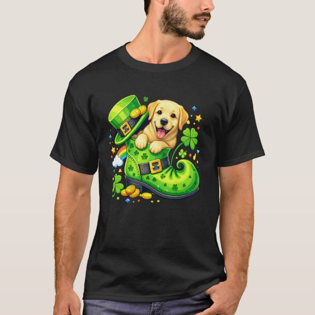 St Patricks Day Labrador Retriever Leprechaun T Shirt (Framsida)