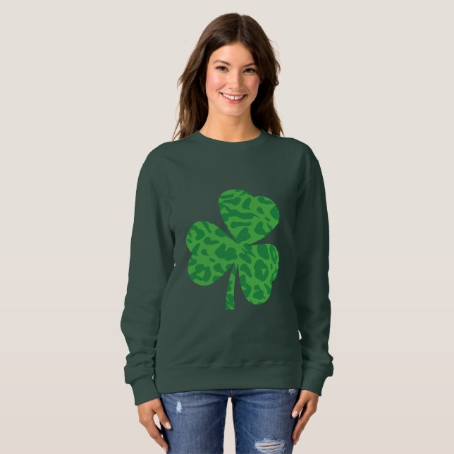 St. Patrick's Day Leopard Shamrock Shirt - Cheetah T Shirt (Hel framsida)