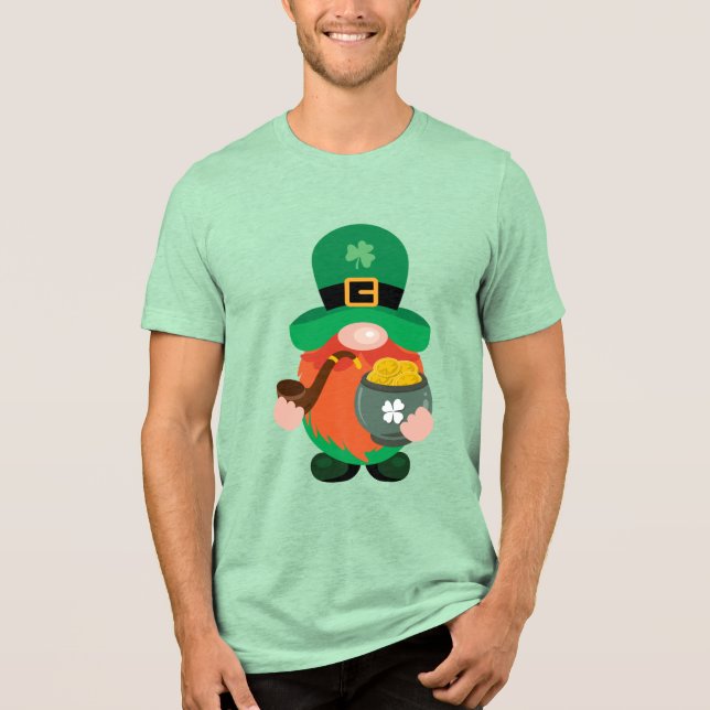 St. Patrick's Day Leprechaun Gnome Pot of Guld T Shirt (Framsida)