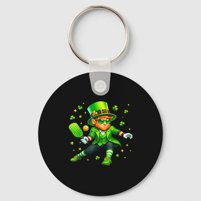 St patricks day leprechaun spelar pickleball sport nyckelring (Framsida)