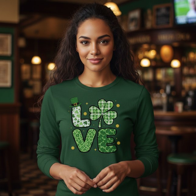 St. Patrick's Day LOVE Green Mixed Patterns Clover T Shirt (Skapare uppladdad)