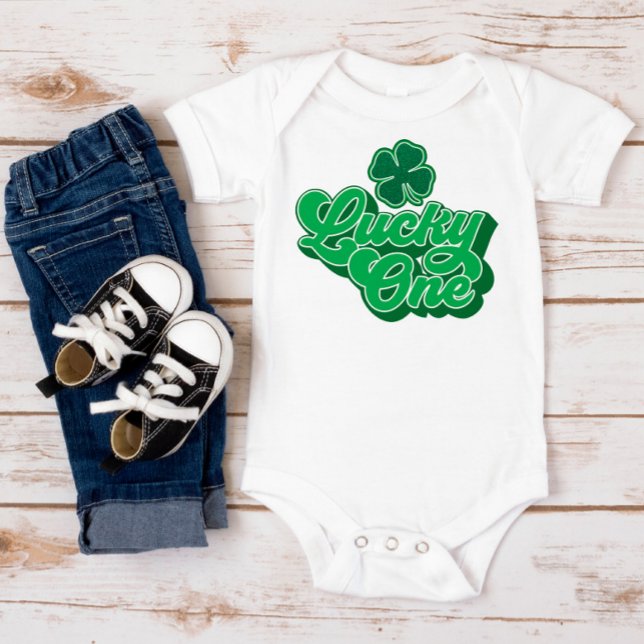 St. Patrick's Day Lucky One Baby Bodysuit på svens T Shirt (Skapare uppladdad)