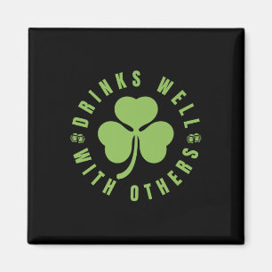 St. Patricks Day - Lustigt att säga Quote Drinks w Magnet