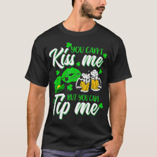 St Patrick's Day Lycklig Shamrock Servitris Barten T Shirt