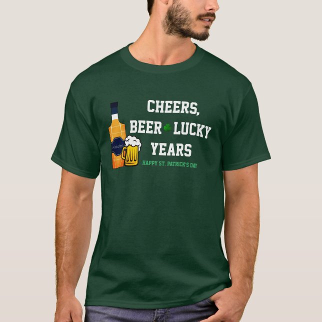 St patrick's day med Beer mugg och Whiskey T Shirt (Framsida)