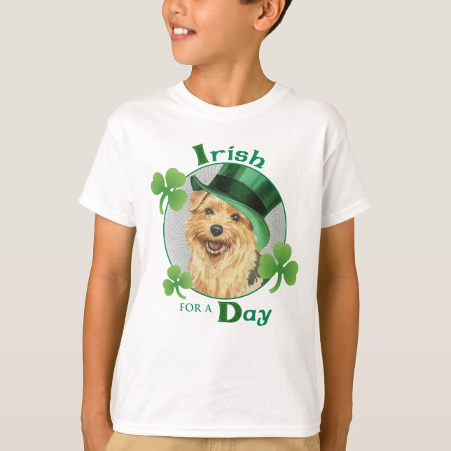 St. Patrick's Day Norfolk Terrier T Shirt (Framsida)