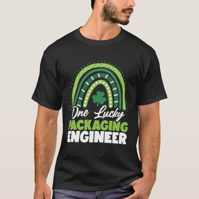 St Patricks Day One Lucky Packaging Engineer T Shirt (Framsida)