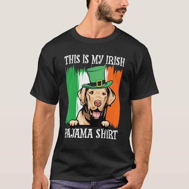 St patrick's day Pajamas Chesapeake Bay Retriever T Shirt (Framsida)