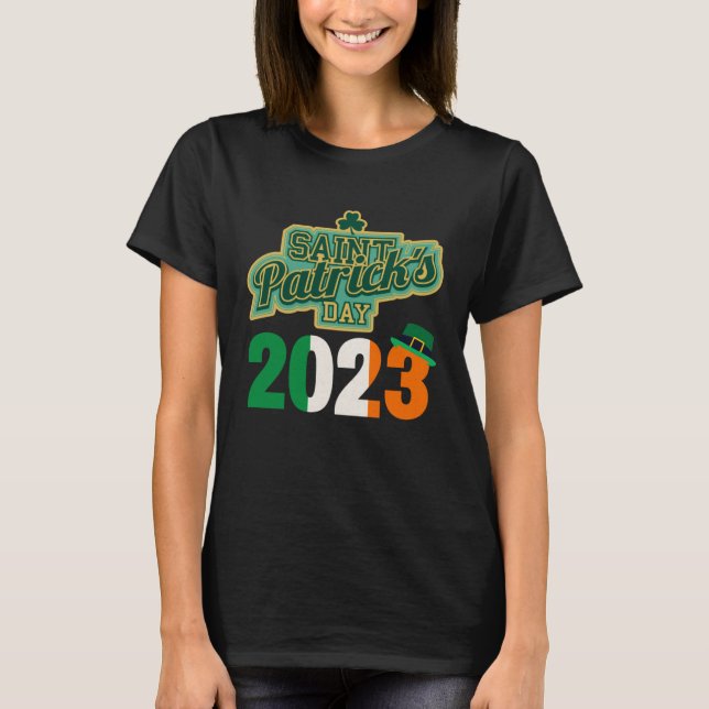 St Patrick's Day Parade 2023 Irish Flag Shamrock L T Shirt (Framsida)