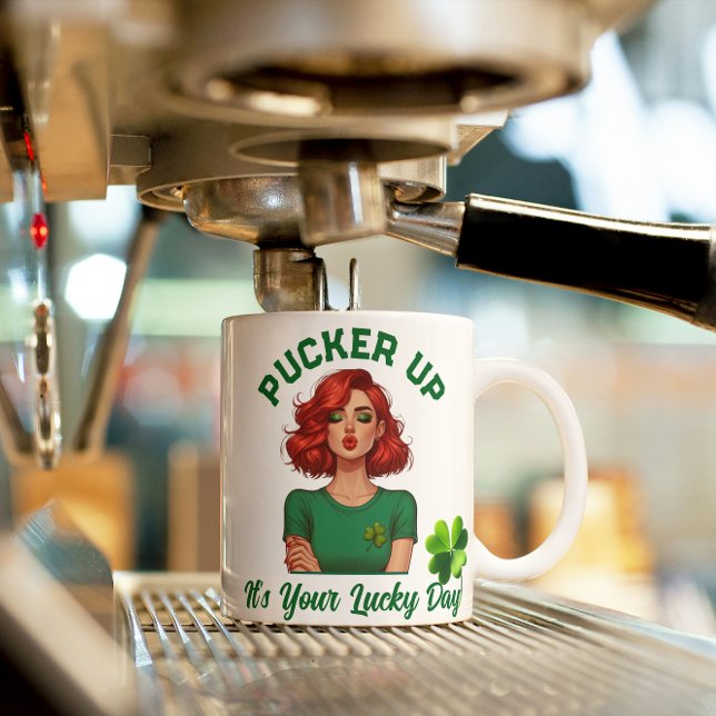 St patrick's day Pucker, det är din lyckliga dag! Kaffemugg (Skapare uppladdad)