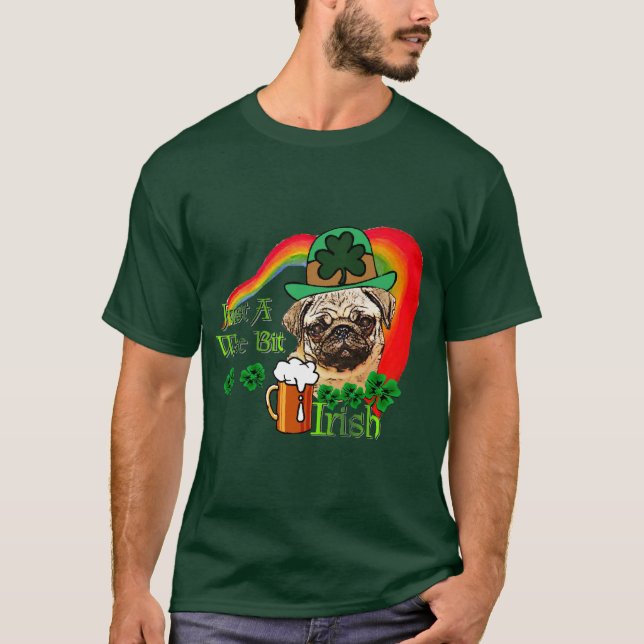 St. Patrick's Day Pug T Shirt (Framsida)
