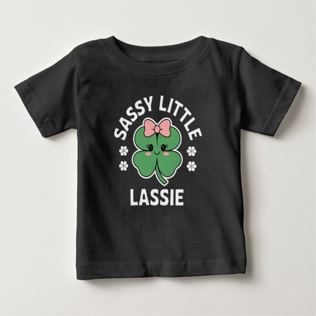 St patricks day Sassy Little Lassie Kids Girl T Shirt (Framsida)