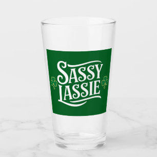 St Patricks Day Sassy Tjej Rollig Irländsk Tjej Glaskopp