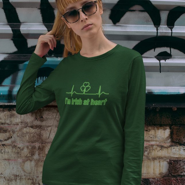 St Patricks Day Shamrock EKG - Jag är irländsk i h T-shirt (Skapare uppladdad)