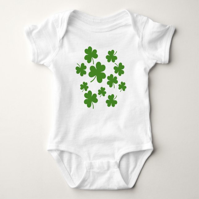St patrick's day Shamrock Klöver Mönster T Shirt (Framsida)