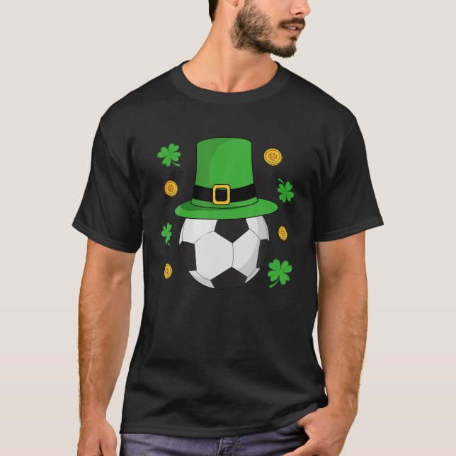St patricks day Soccer Ball Leprechaun Hat Shamroc T Shirt (Framsida)