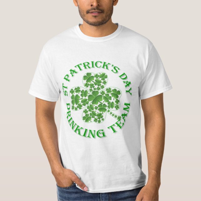 St patrick's day som dricker laget tee shirt (Framsida)