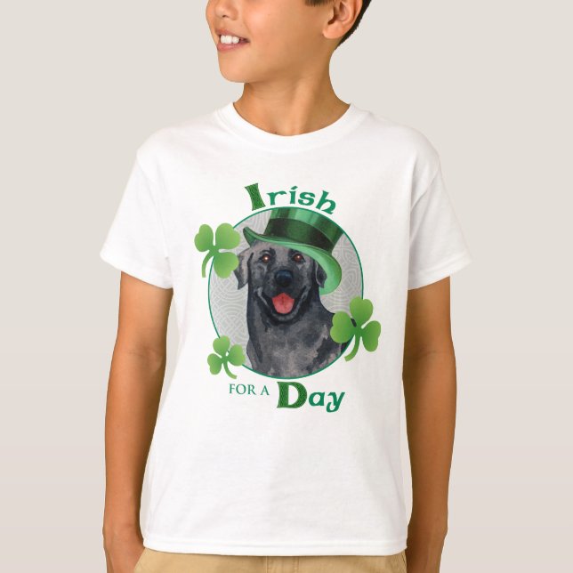 St. Patrick's Day Svart lab Tee (Framsida)