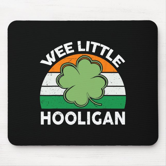 St Patricks Day Tröja Wee Little Hooligan Rolig Bo Musmatta (Framsidan)