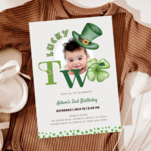St. Patrick's Day Two Lucky Shamrock 2nd Birthday Inbjudningar