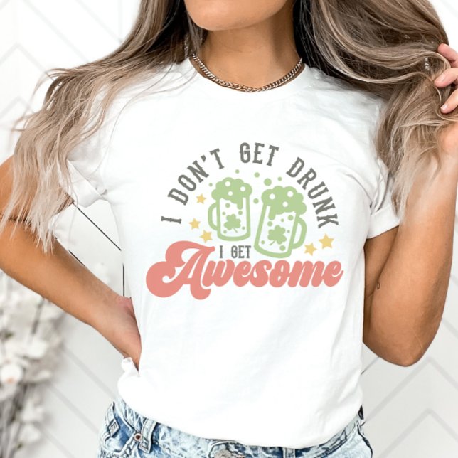 St. Patricks Day, underbart drickande T Shirt (Skapare uppladdad)