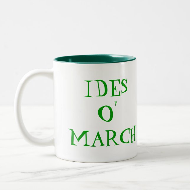 St Patrick's IDES O'MARCH Leprechaun Mugg (Vänster)