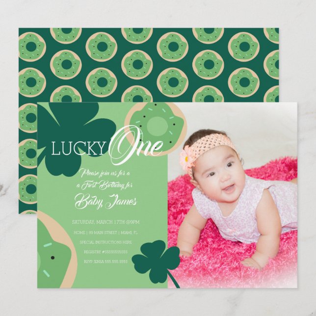 St. Patricks Lucky First Birthday Donut Photo Inbjudningar (Fram/baksida)