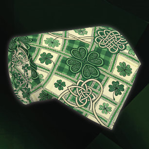 St Patricks Shamrocks och sammanflätade keltiska Slips