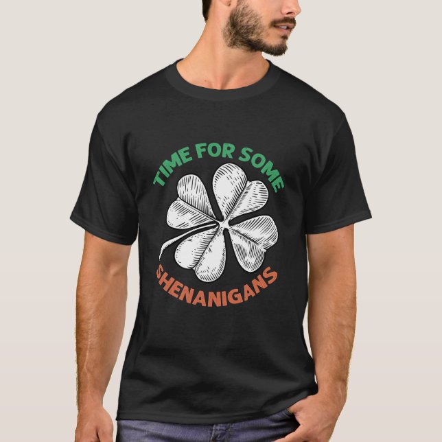 St Patricks Tid För Lite Bus Clover-fest T Shirt (Framsida)