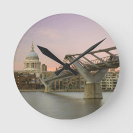 St Pauls Cathedral At Dusk  Rund Klocka