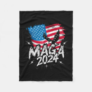 Stå emot Trump Maga 2024 Patriotic Flagga Tee Vote Fleecefilt