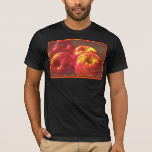 "Stack of Red Apples Fruit" Cute Photo. Köp nu T Shirt