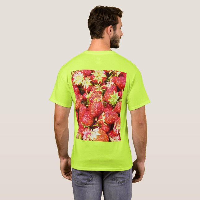 "Stack of Strawbär Fruit" Cute Photo. Köp nu T Shirt (Hel baksida)