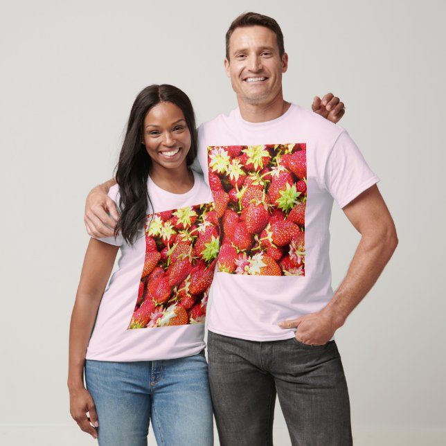 "Stack of Strawbär Fruit" Cute Photo. Köp nu T Shirt (Unisex)
