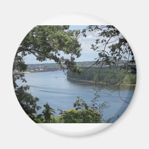 Stad av Dubuque, Iowa på Mississippiet River Magnet